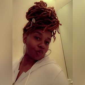 Meet your Posher, Atokia